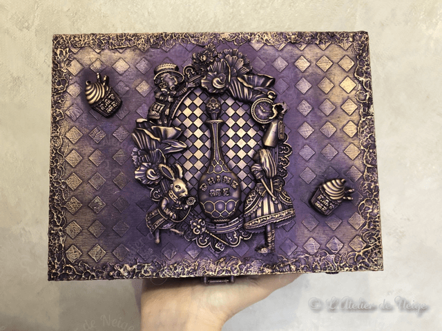 Coffret à Thé Alice in Wonderland Violet