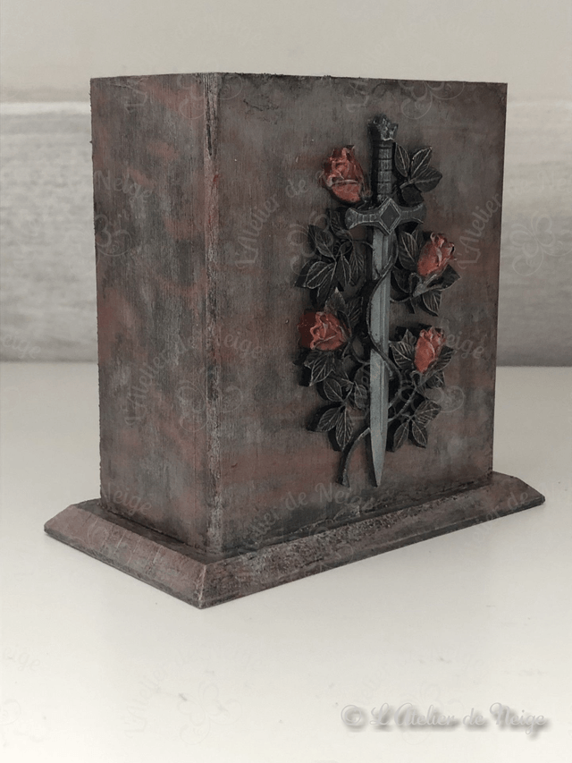 Pot Sword and Roses